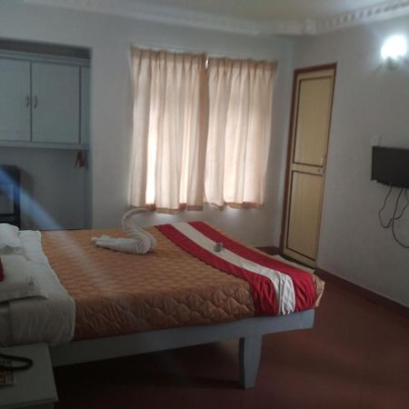 Cokkers Tower Hotel Kodaikanal Exterior photo