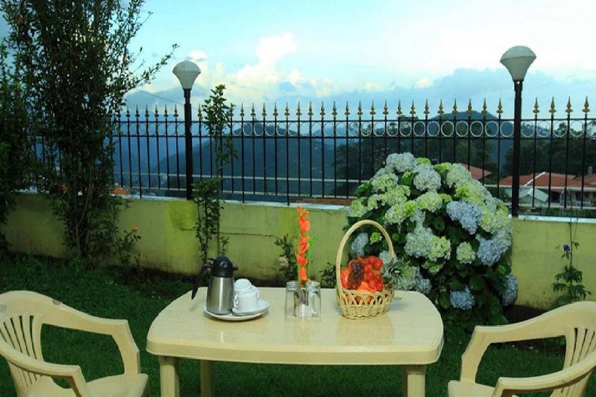 Cokkers Tower Hotel Kodaikanal Exterior photo